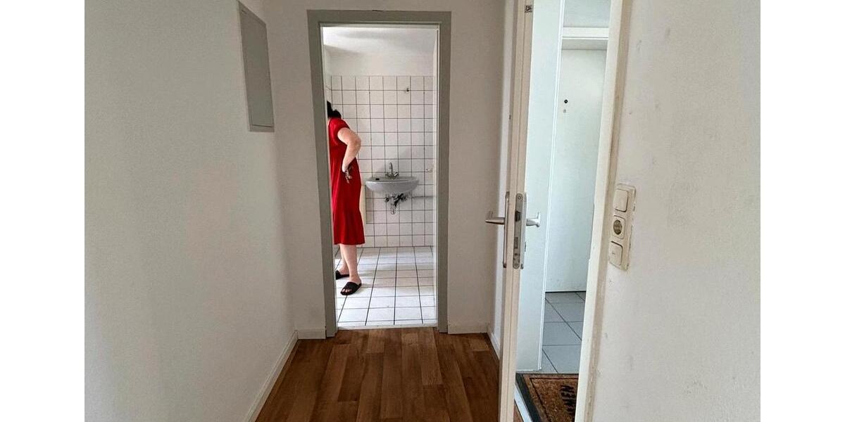 Dachgeschoßwohnung Essen Stadtbezirk V - 2 Zimmer, 43 m&sup2;, 430&euro; | Angebot:24715780