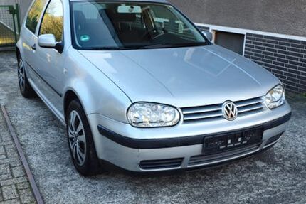 VW Golf 62.500 km 3.890 &euro; Herten 45699