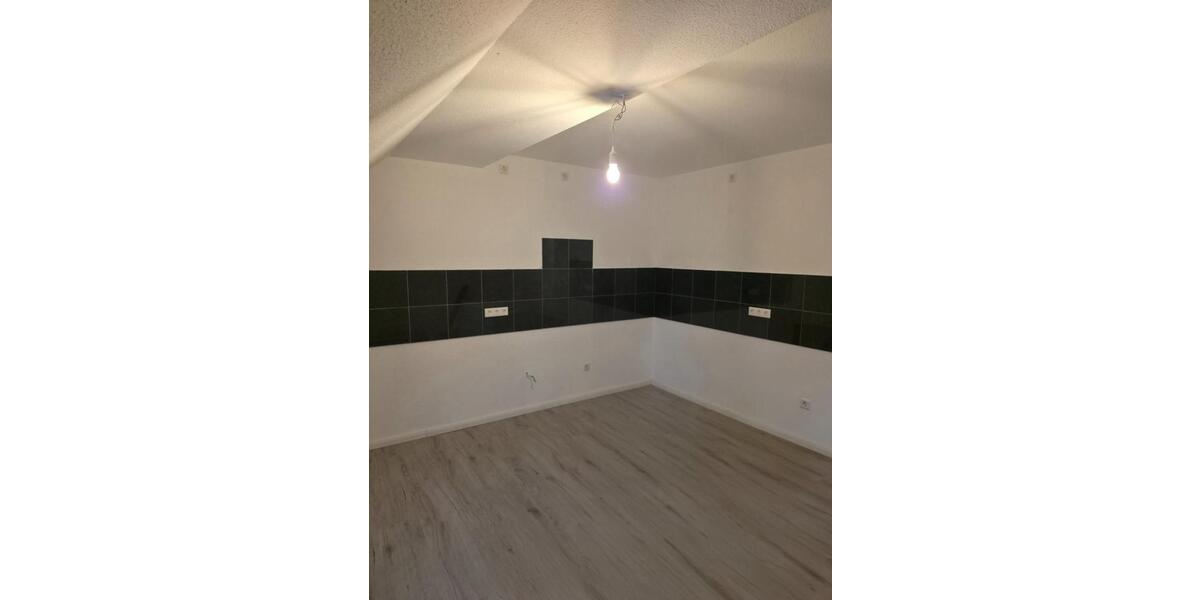 Etagenwohnung Bochum Altenbochum - 4 Zimmer, 90 m&sup2;, 750&euro; | Angebot:25079940
