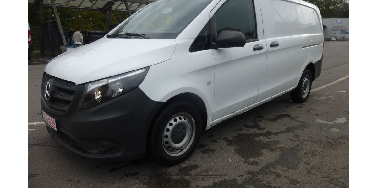Mercedes-Benz Vito 195.000 km 8.744 &euro; Witten 58453