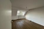 Dachgeschoßwohnung Essen Huttrop - 3.5 Zimmer, 87 m&sup2;, 1.044&euro; | Angebot:25377302