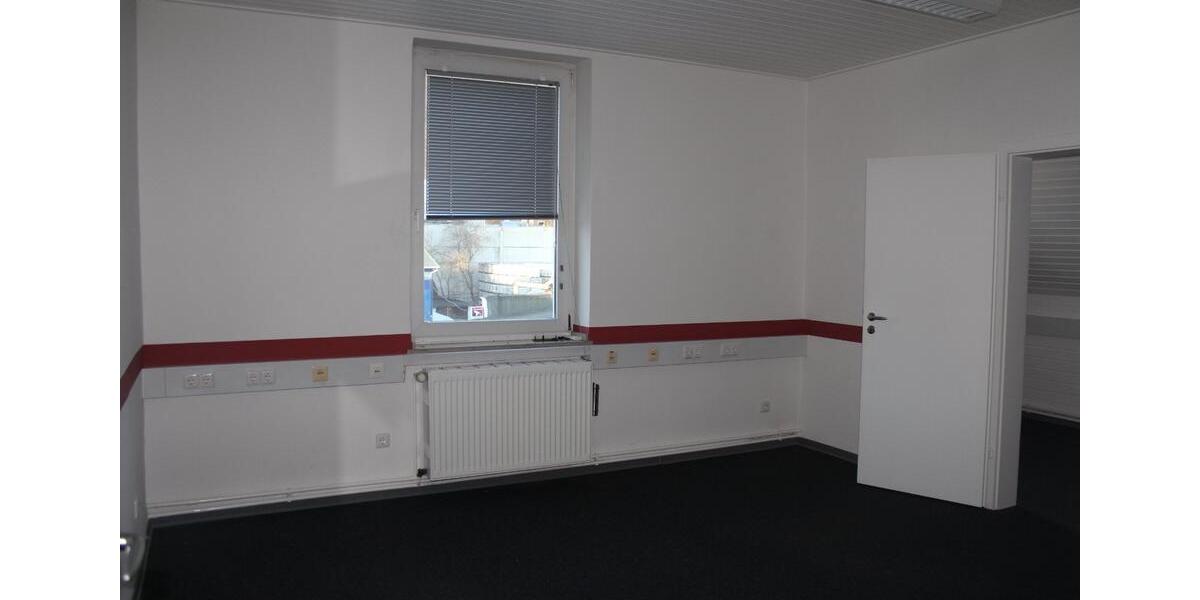 Dachgeschoßwohnung Hagen Hagen-Nord - 4 Zimmer, 130 m&sup2;, 700&euro; | Angebot:25618079