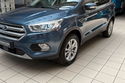 Ford Kuga 158.000 km 11.900 &euro; Dortmund 44339