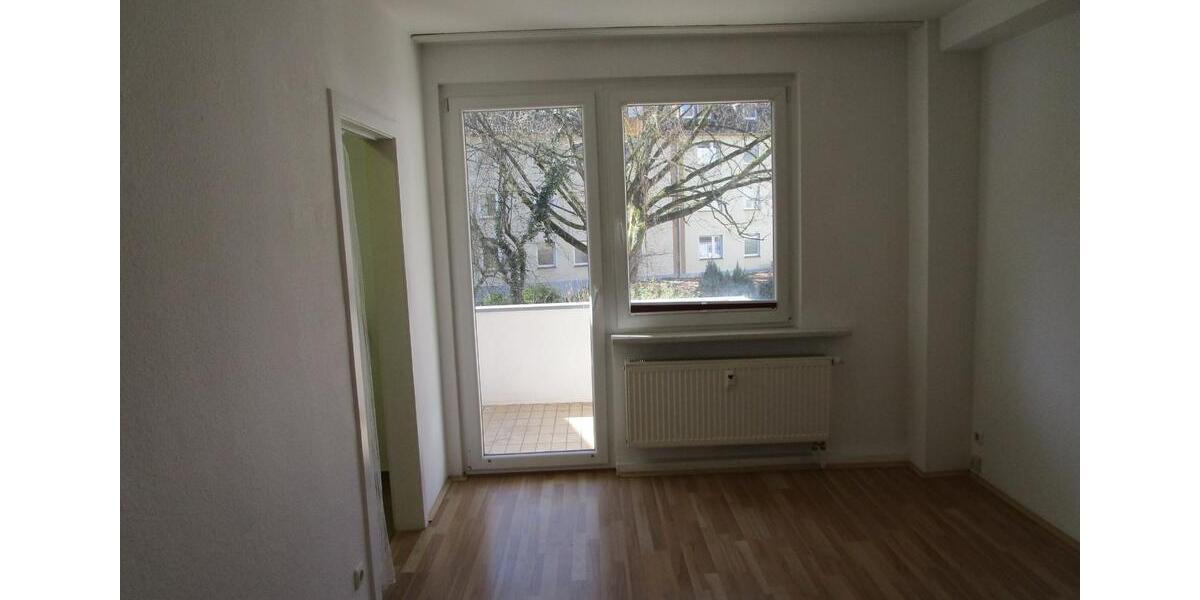 Etagenwohnung Essen Stadtbezirk III - 1.5 Zimmer, 30 m&sup2;, 380&euro; | Angebot:25806818