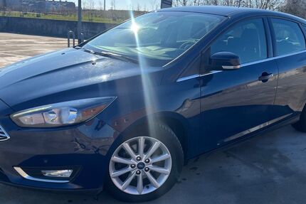 Ford Focus 102.000 km 7.199 &euro; Essen 45359