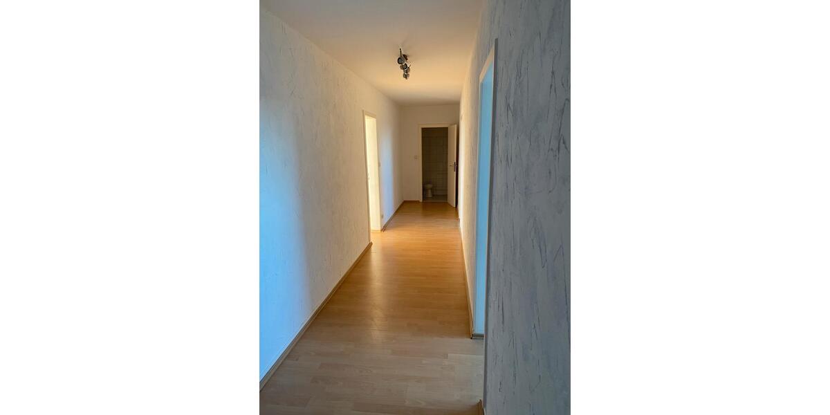 Dachgeschoßwohnung Hattingen - 3 Zimmer, 80 m&sup2;, 820&euro; | Angebot:25961184