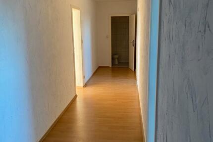 Wohnung Hattingen - 3 Zimmer, 80 m&sup2;, 820&euro; | Angebot:25961184