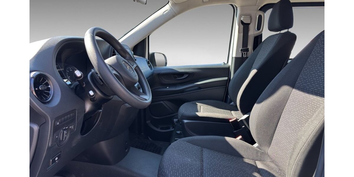 Mercedes-Benz Vito Pro 114 CDI lang Tourer Kamera Autom Navi 128.382 km 25.900 &euro; Wuppertal 42327