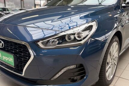 Hyundai i30 91.523 km 13.490 &euro; Bottrop 46236