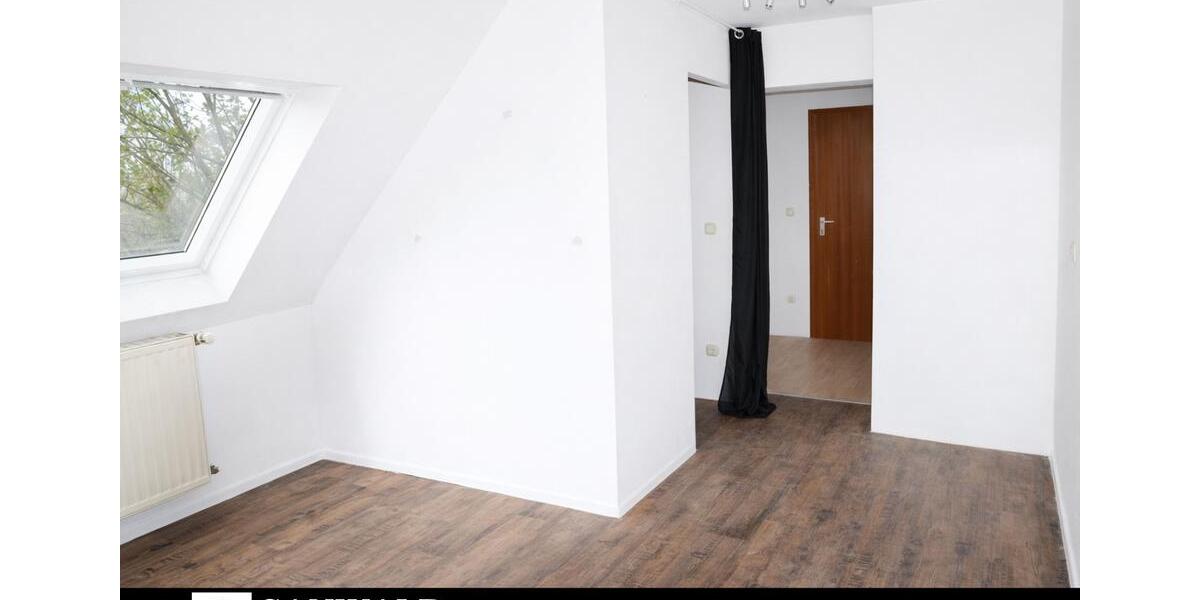 Dachgeschoßwohnung Essen Stadtbezirk V - 3.5 Zimmer, 42 m&sup2;, 350&euro; | Angebot:26005605