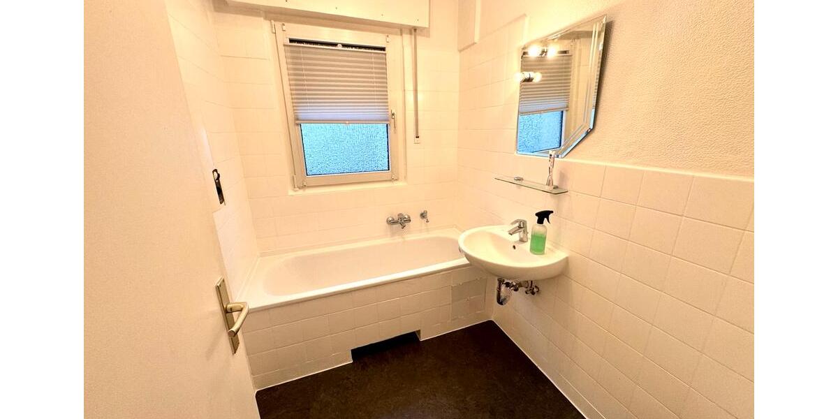 Erdgeschoßwohnung Mülheim an der Ruhr Rechtsruhr-Nord - 4 Zimmer, 85 m&sup2;, 650&euro; | Angebot:26448001