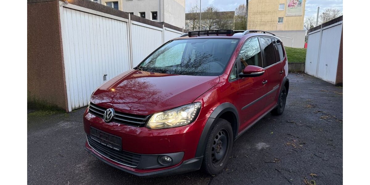 VW Touran 173.500 km 6.990 &euro; Essen 45326