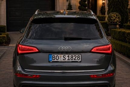Audi Q5 235.000 km 14.300 &euro; Recklinghausen 45663