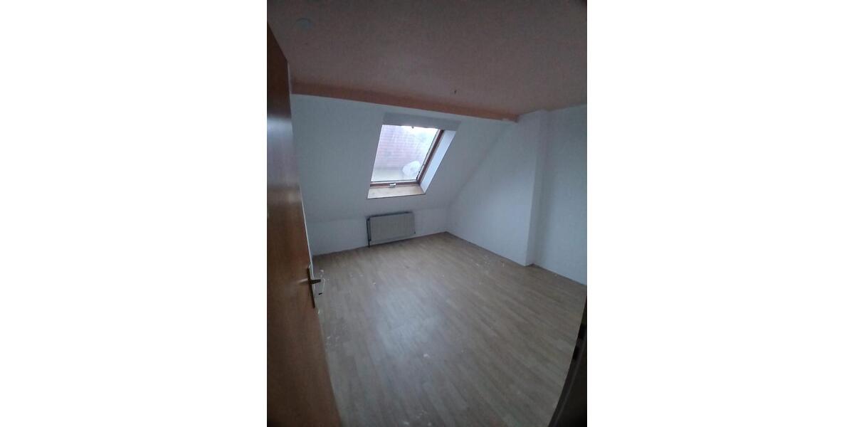 Dachgeschoßwohnung Hagen Hagen-Mitte - 4 Zimmer, 95 m&sup2;, 720&euro; | Angebot:25545645