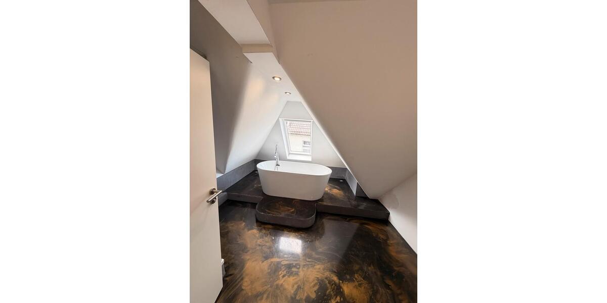 Dachgeschoßwohnung Ennepetal - 3 Zimmer, 80 m&sup2;, 1.010&euro; | Angebot:25815758