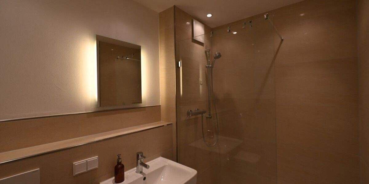 Etagenwohnung Mülheim Menden/Ickten - 4 Zimmer, 134 m&sup2;, 2.100&euro; | Angebot:25834606