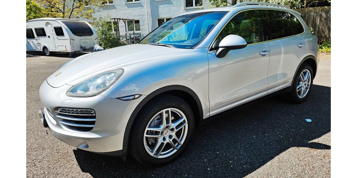 Porsche Cayenne 218.190 km 15.900 &euro; Wuppertal 42285