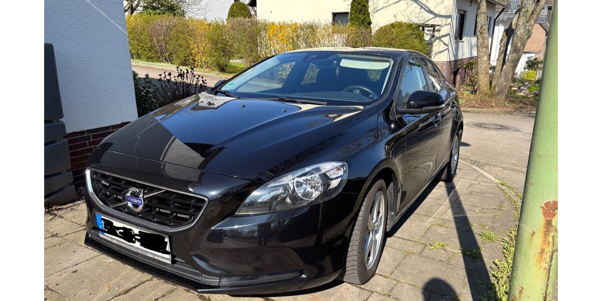 Volvo V40 189.000 km 7.190 &euro; Essen 45239