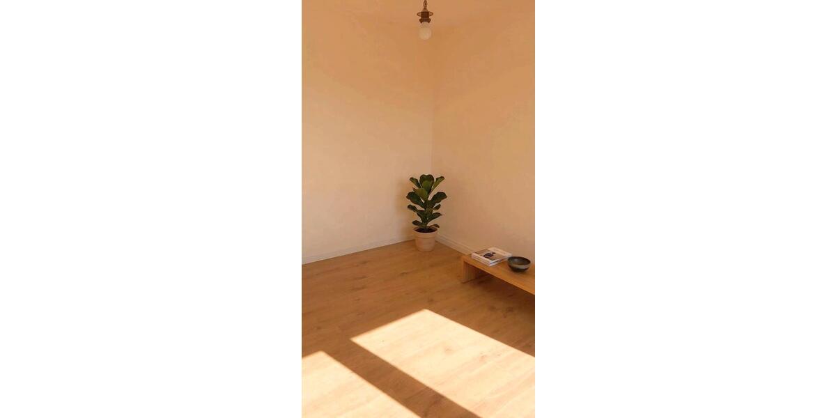 Etagenwohnung Gelsenkirchen Ückendorf - 4 Zimmer, 75 m&sup2;, 590&euro; | Angebot:26415633