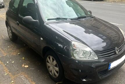 Renault Clio 150.000 km 1.000 &euro; Recklinghausen 45657