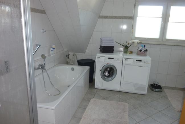 Dachgeschoßwohnung Ennepetal - 3 Zimmer, 120 m&sup2;, 960&euro; | Angebot:25381957