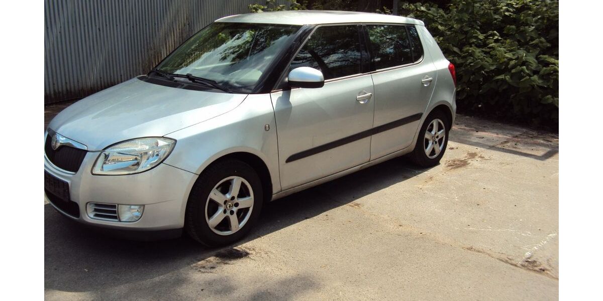 Skoda Fabia 210.000 km 2.200 &euro; Hagen 58091