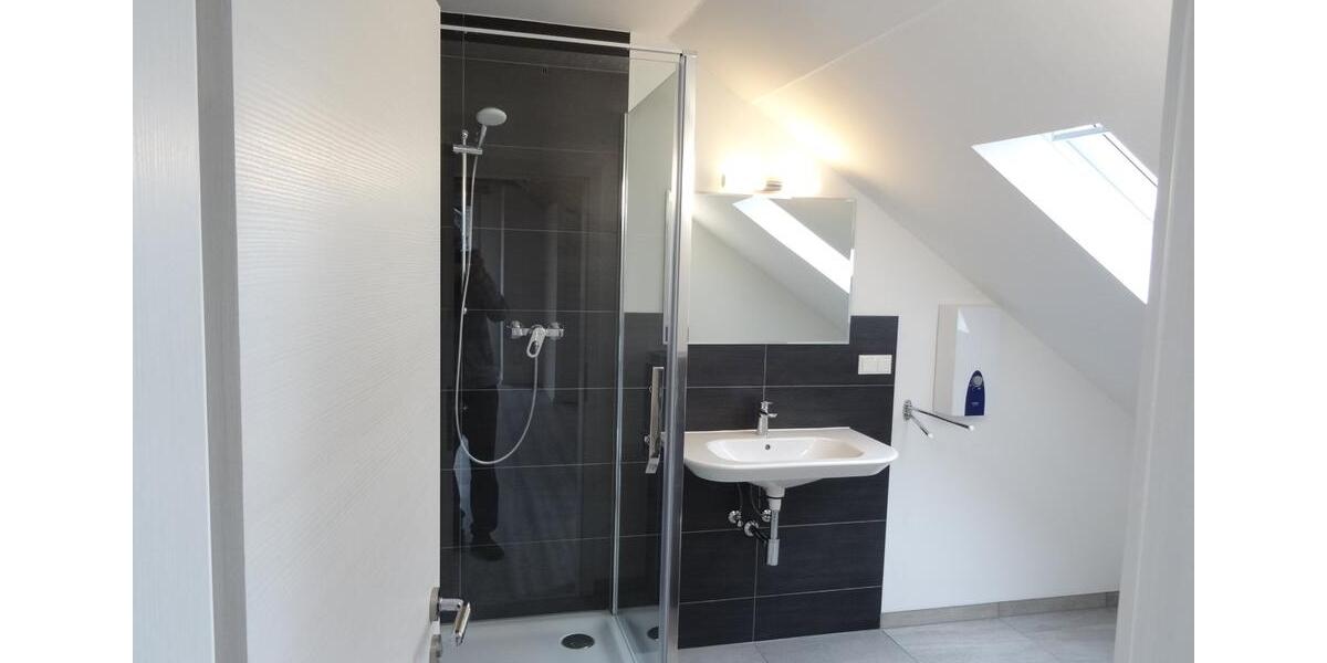 Dachgeschoßwohnung Bottrop - 2 Zimmer, 60 m&sup2;, 550&euro; | Angebot:26629583