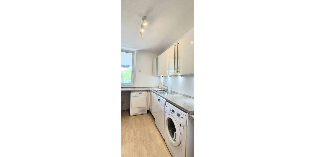 Etagenwohnung Essen Stadtwald - 2 Zimmer, 70 m&sup2;, 215.000&euro; | Angebot:26128173