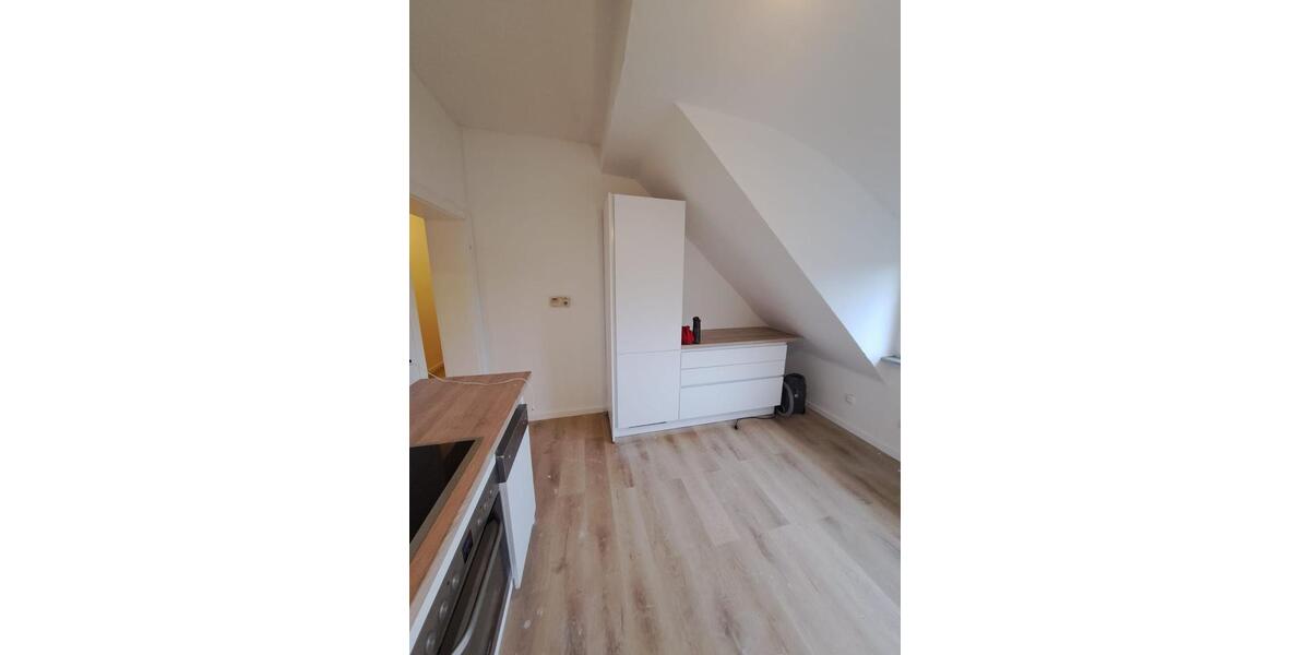 Dachgeschoßwohnung Essen Stadtbezirk IV - 2 Zimmer, 59 m&sup2;, 620&euro; | Angebot:25809242