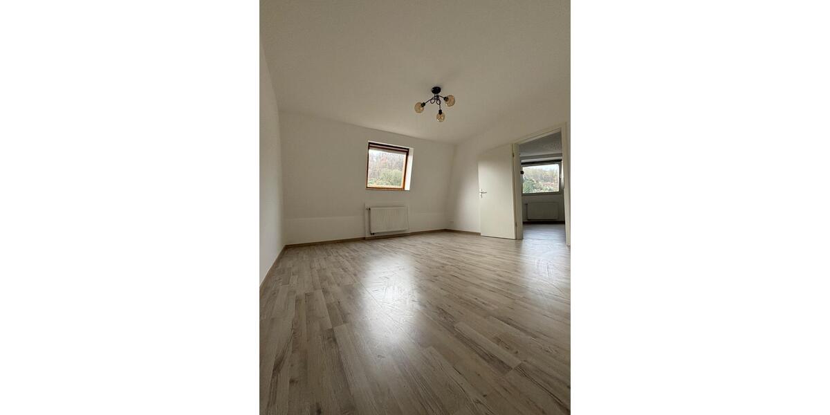 Dachgeschoßwohnung Dortmund Hörde - 4 Zimmer, 94 m&sup2;, 750&euro; | Angebot:25416025