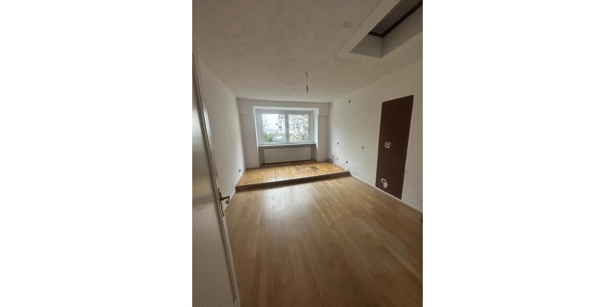 Etagenwohnung Wuppertal Gemarkung Langerfeld - 4 Zimmer, 107 m&sup2;, 980&euro; | Angebot:25648690