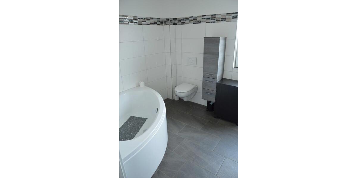 Etagenwohnung Bottrop Batenbrock - 3 Zimmer, 105 m&sup2;, 1.150&euro; | Angebot:26459509