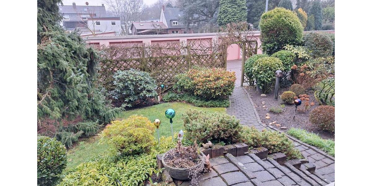 Erdgeschoßwohnung Oberhausen Schmachtendorf - 3 Zimmer, 98 m&sup2;, 279.000&euro; | Angebot:25843559