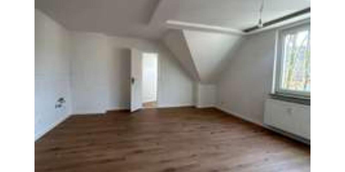 Dachgeschoßwohnung Gelsenkirchen Rotthausen - 3 Zimmer, 63 m&sup2;, 451&euro; | Angebot:25871618