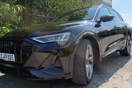 Audi e-tron 39.000 km 38.900 &euro; Essen 45144