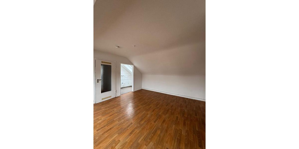 Etagenwohnung Hagen - 2 Zimmer, 65 m&sup2;, 390&euro; | Angebot:23506892