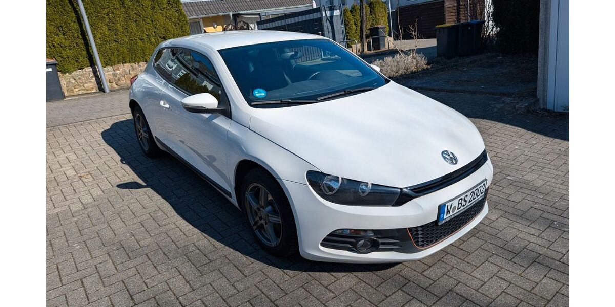 VW Scirocco 112.000 km 7.999 &euro; Wuppertal 42279