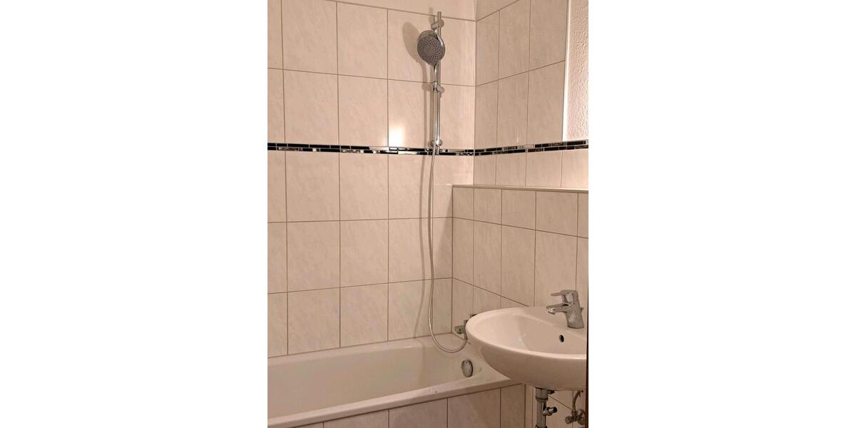 Etagenwohnung Wuppertal Barmen - 3 Zimmer, 85 m&sup2;, 750&euro; | Angebot:25956697