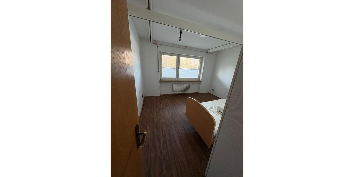 Erdgeschoßwohnung Mülheim an der Ruhr Rechtsruhr-Nord - 3.5 Zimmer, 70 m&sup2;, 680&euro; | Angebot:25368065