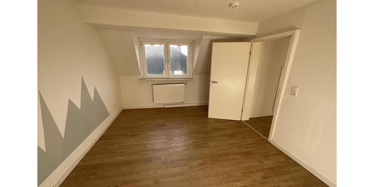 Etagenwohnung Essen Stadtbezirk VI - 3 Zimmer, 83 m&sup2;, 729&euro; | Angebot:24693132