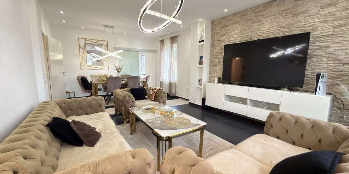 Modernisiertes 3-Parteienhaus mit Maisonette und Gartenanteil nahe Centro - Mehrfamilienhaus, Wohnhaus Oberhausen Osterfeld | Angebot:26523102