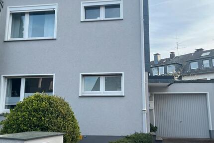 Haus Essen Stadtbezirk IV - 6.5 Zimmer, 125 m&sup2;, 410.000&euro; | Angebot:26321179