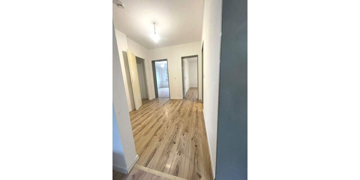 Etagenwohnung Wuppertal Barmen - 2 Zimmer, 64 m&sup2;, 530&euro; | Angebot:25870156