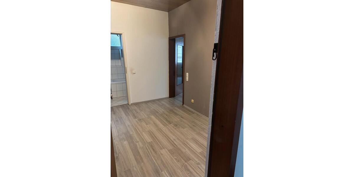 Etagenwohnung Herne Wanne-Bickern - 2.5 Zimmer, 72 m&sup2;, 650&euro; | Angebot:25355281