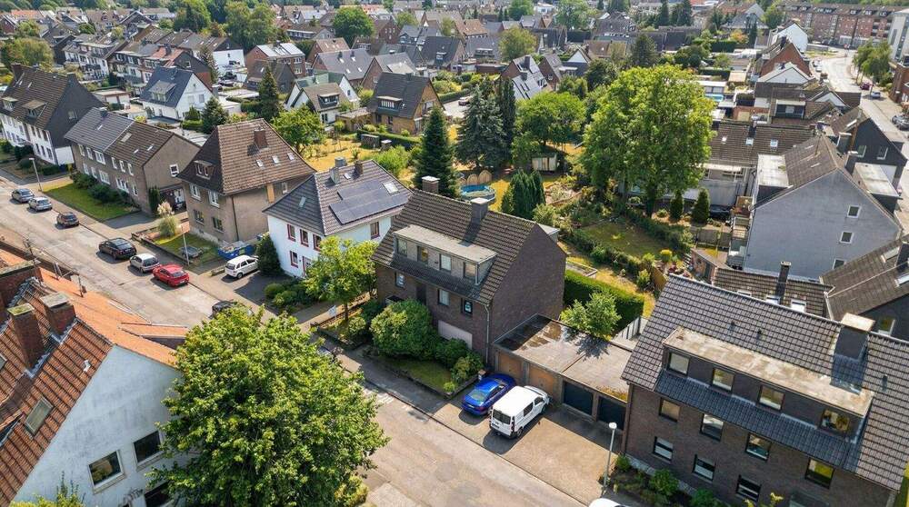 Einfamilienhaus Bottrop / Fuhlenbrock Fuhlenbrock - 1 Zimmer, 268 m&sup2;, 659.000&euro; | Angebot:25747055