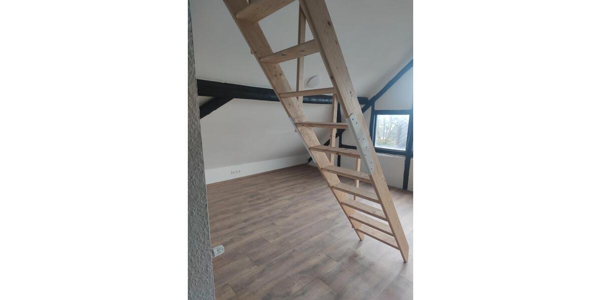 Dachgeschoßwohnung Gevelsberg - 2 Zimmer, 59 m&sup2;, 360&euro; | Angebot:26033000