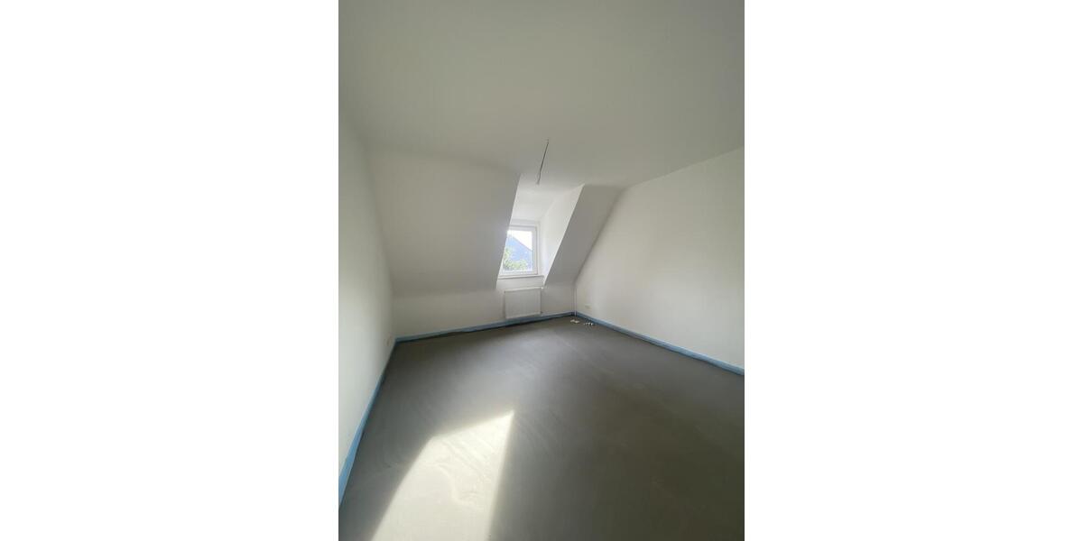 Dachgeschoßwohnung Bottrop Batenbrock - 3.5 Zimmer, 47 m&sup2;, 444&euro; | Angebot:25850566