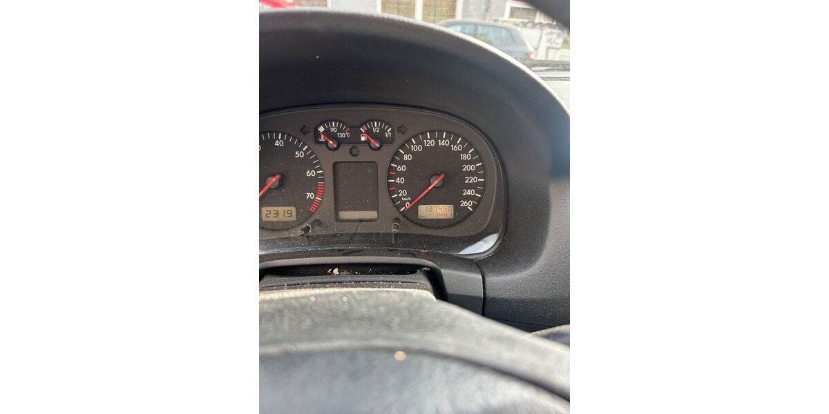 VW Golf 137.450 km 1.000 &euro; Essen 45131