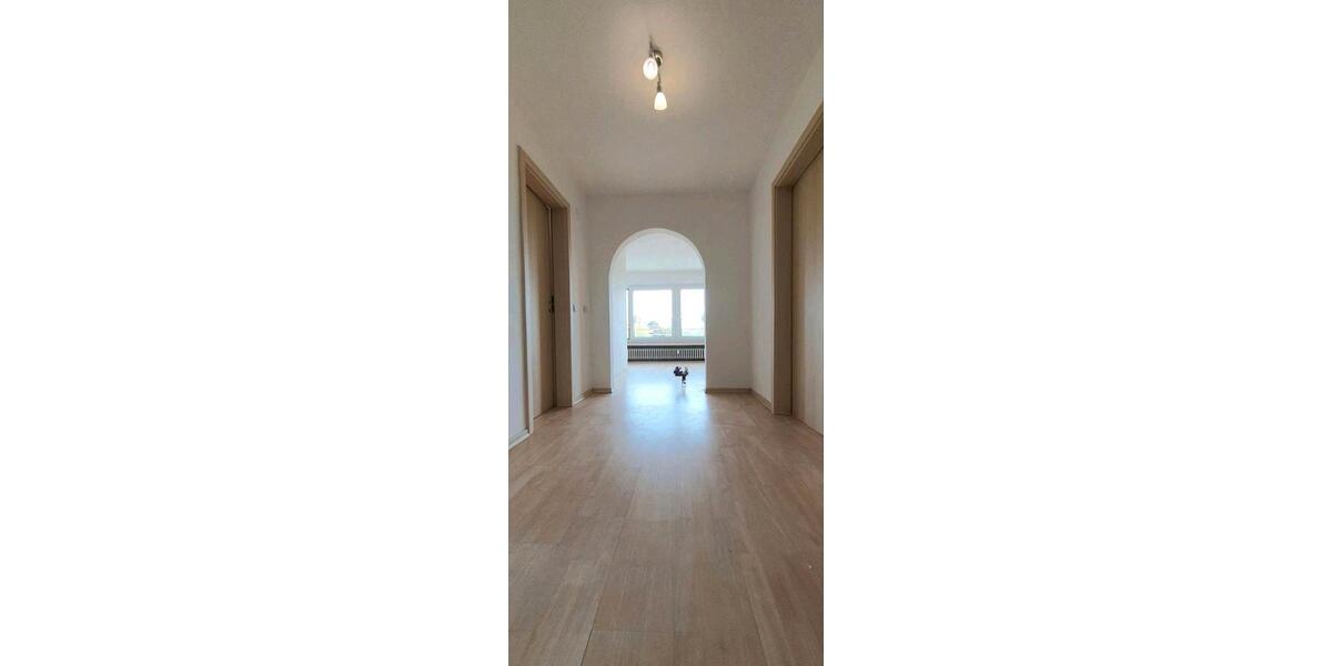 Dachgeschoßwohnung Oberhausen Schmachtendorf - 2 Zimmer, 70 m&sup2;, 1.000&euro; | Angebot:26372647