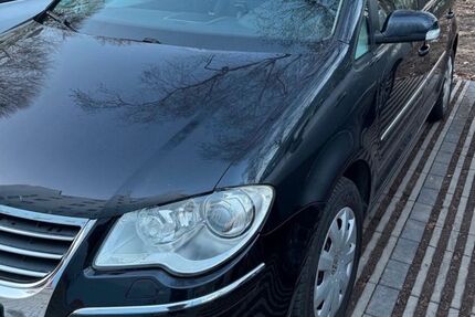 VW Touran 234.815 km 3.350 &euro; Essen 45355